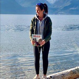 Meet your Posher, Kayla